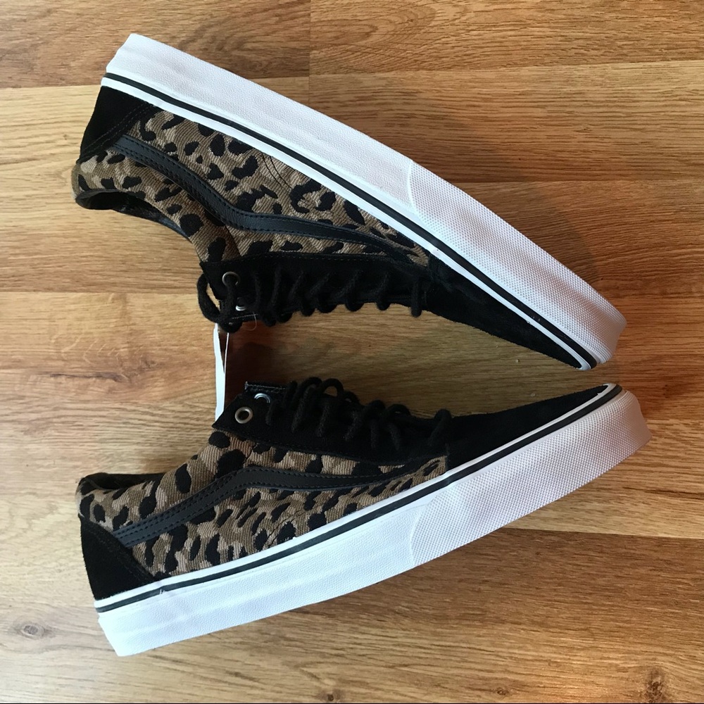 Vans Old Skool Italian Weave Leopard Print Shoes - Picture 3 of 6